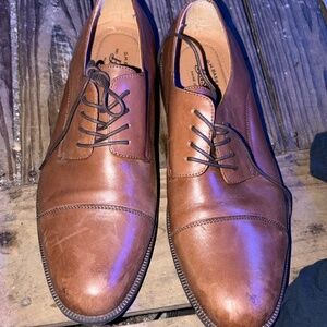 Men’s dress shoes
